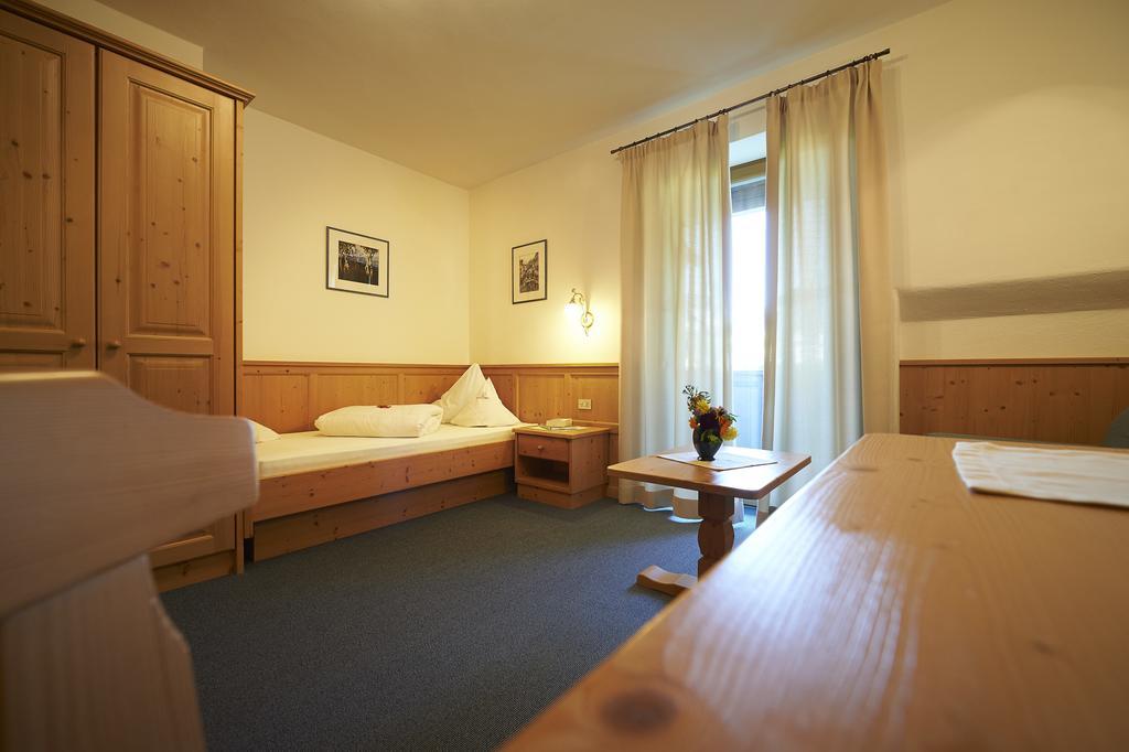 Parc Hotel Tyrol Castelrotto Exterior foto